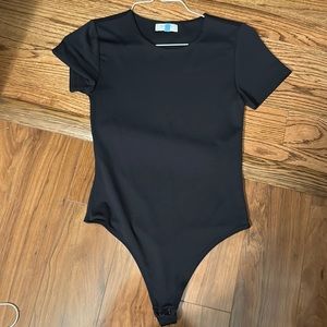 Aritzia bodysuit worn once and dry cleaned size m